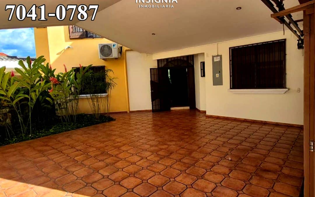 Casa en Santa Elena, Cumbres de Cuscatlan, San Salvador